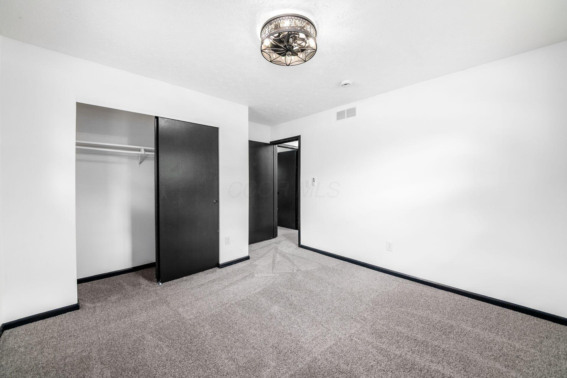 5480 Cedarbush Road Columbus, OH 43229 - Photo 44 of 57 038_85_L 5480 Cedarbush Dr115