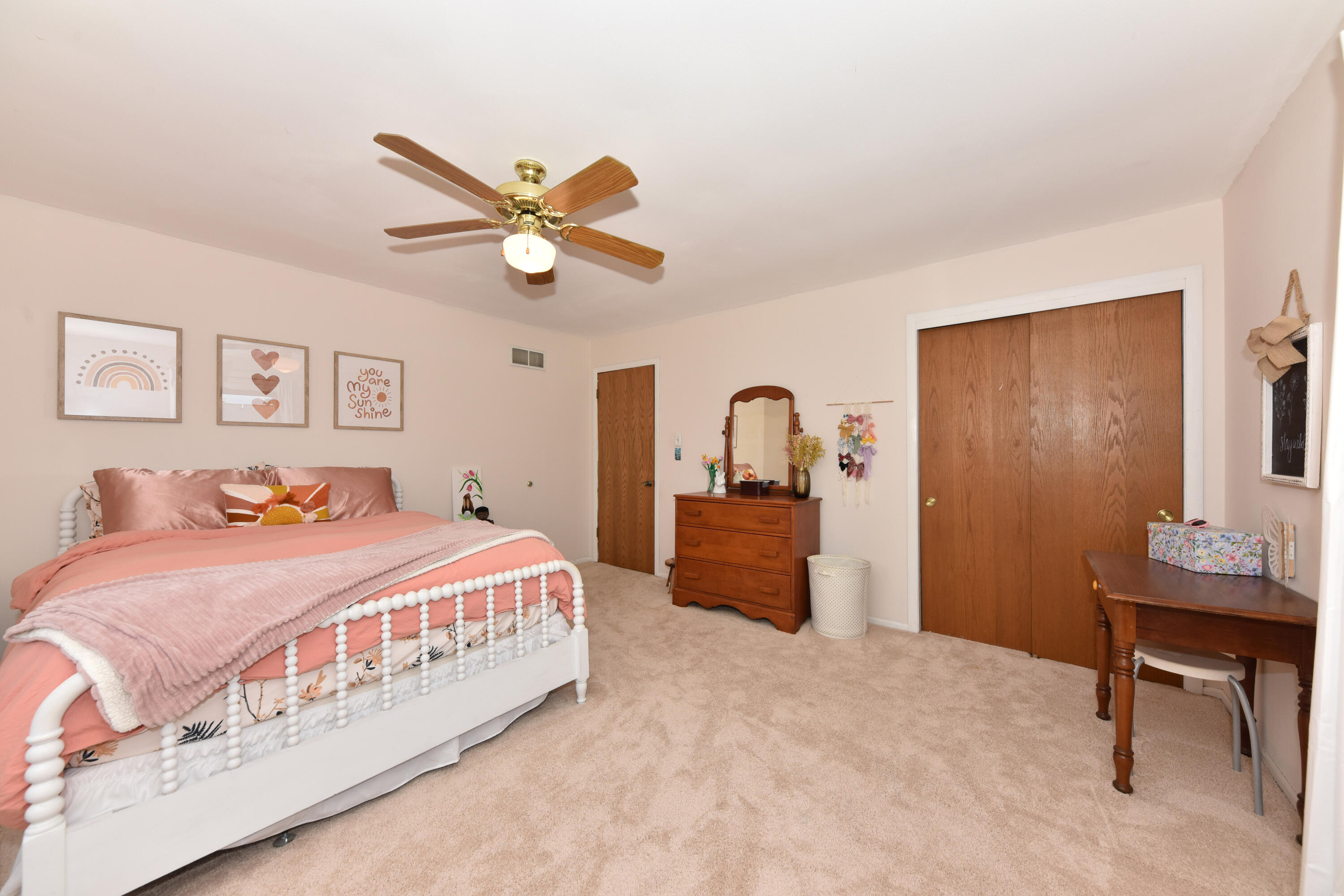 N71W23400 Homestead Road Sussex, WI 53089 - Photo 23 of 44 2nd bedroom