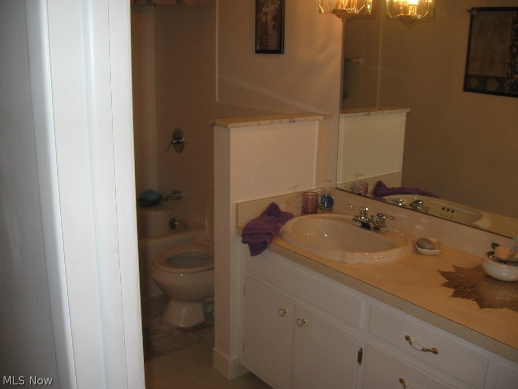 8930 Brookside Road Independence, OH 44131 - Photo 20 of 30