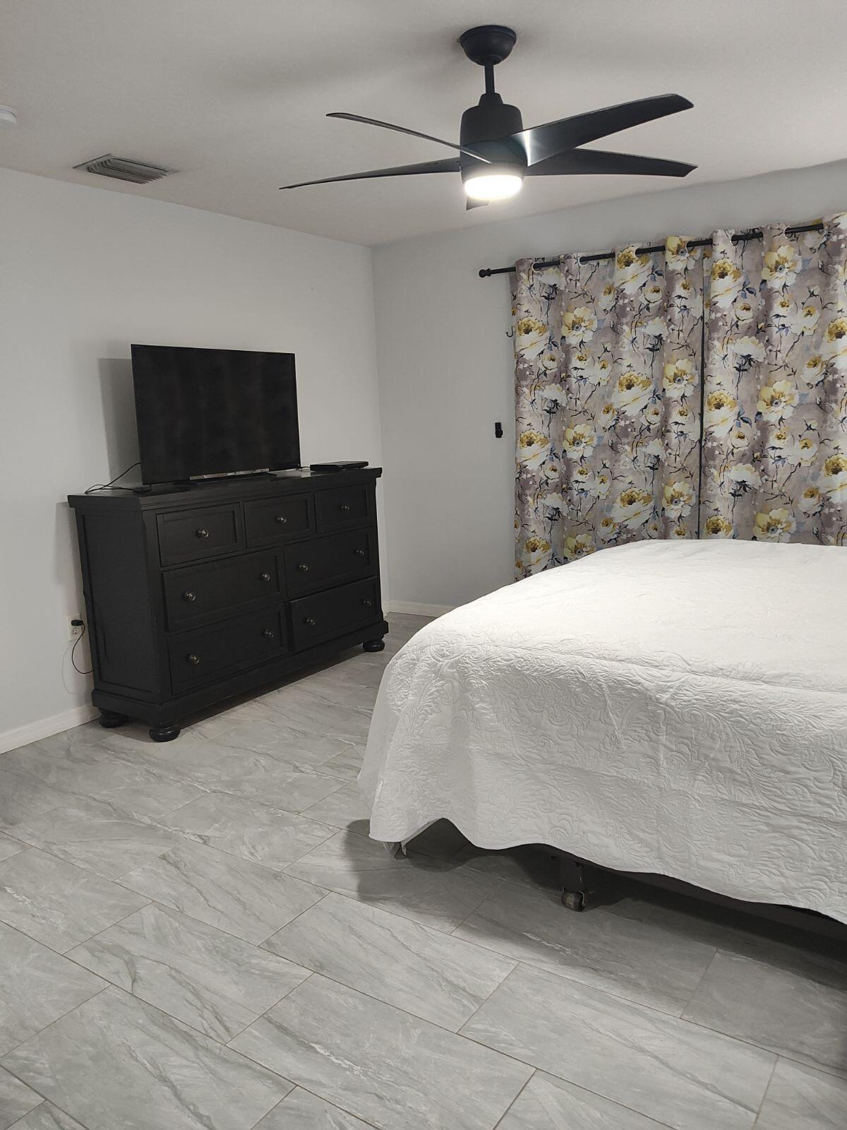 1062 Welch Road Southeast Palm Bay, FL 32909 - Photo 16 of 34 room 6