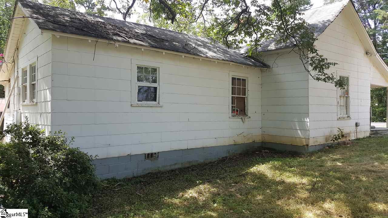842 Johnson Road Easley, SC 29642 - Photo 3 of 13