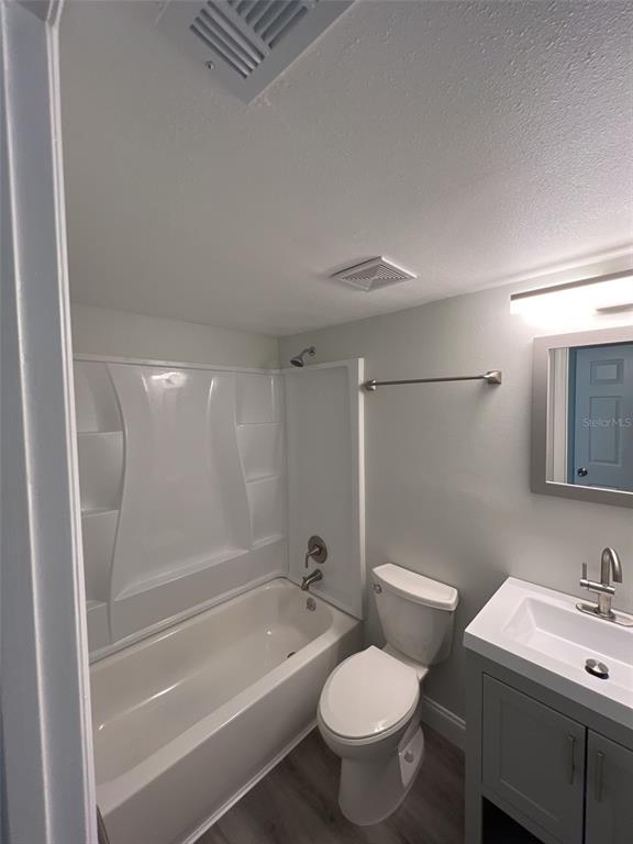 3232 Fruitville Road Sarasota, FL 34237 - Photo 6 of 13