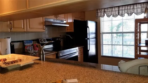 $3,800 | 153 Sun Isle Circle, Treasure Island, FL 33706