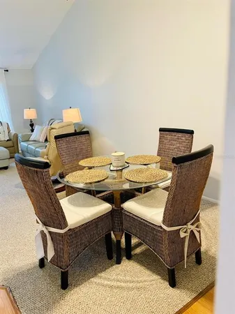 $3,800 | 153 Sun Isle Circle, Treasure Island, FL 33706