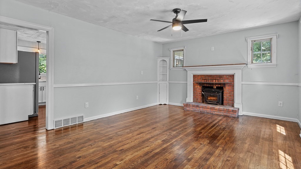 719 Main Road Westport, MA 02790 - Photo 16 of 36 Gallery Image 16