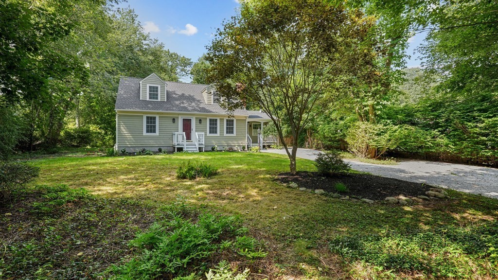 719 Main Road Westport, MA 02790 - Photo 4 of 36 Gallery Image 4