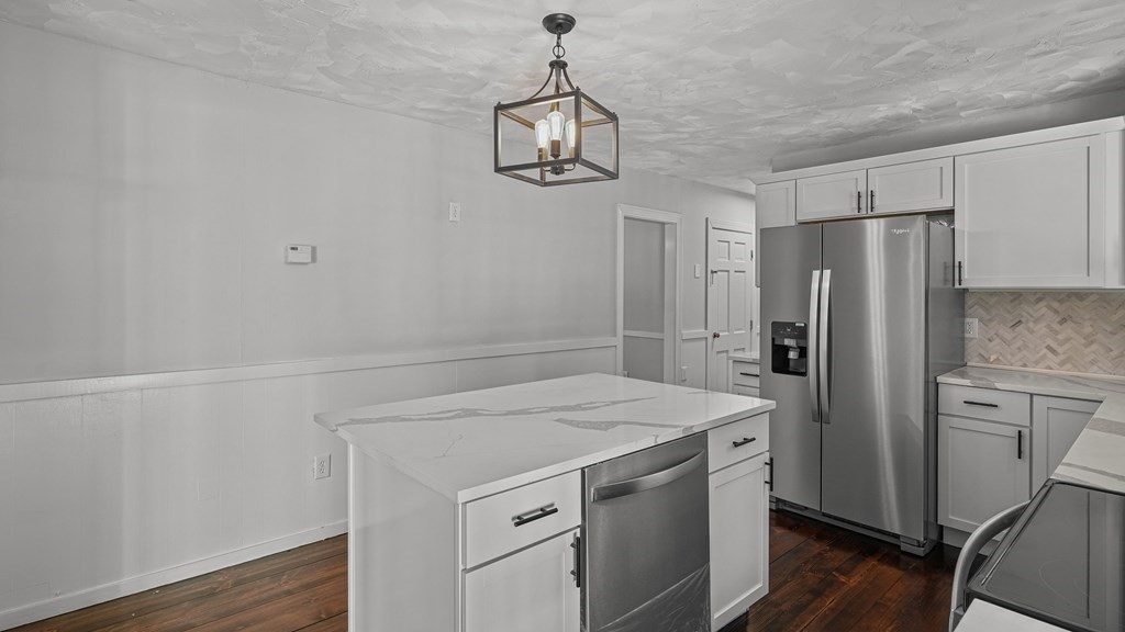 719 Main Road Westport, MA 02790 - Photo 9 of 36 Gallery Image 9
