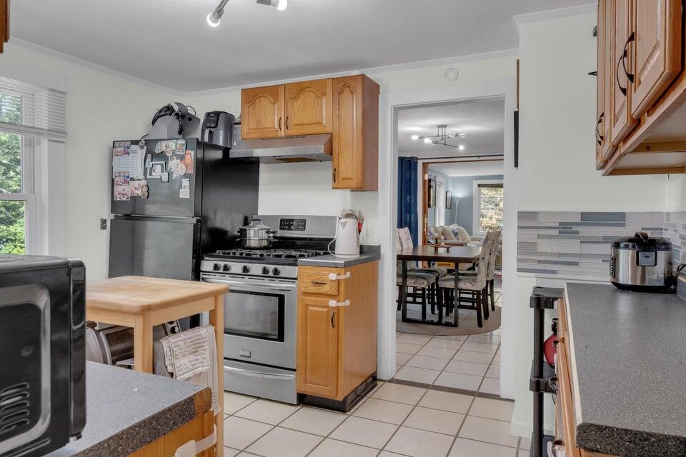 9 Middle Road Extension Steep Falls, ME 04085 - Photo 12 of 39 20250613132303752190000000-o