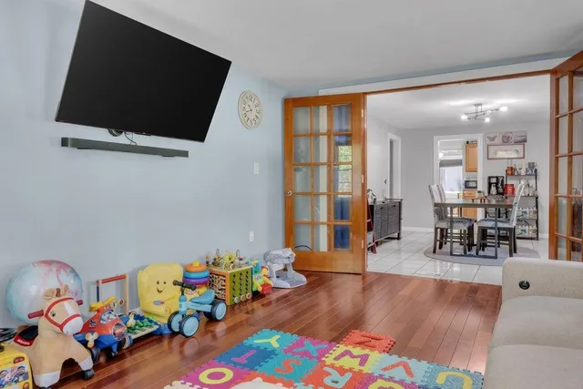 $350,000 | 9 Middle Road Extension, Steep Falls, ME 04085