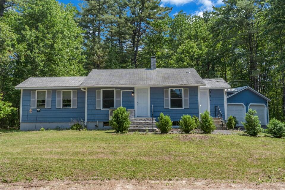 9 Middle Road Extension Steep Falls, ME 04085 - Photo 3 of 39 20250613131955398016000000-o