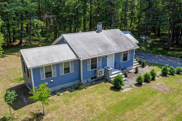 $350,000 | 9 Middle Road Extension, Steep Falls, ME 04085