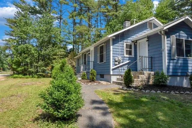 $350,000 | 9 Middle Road Extension, Steep Falls, ME 04085