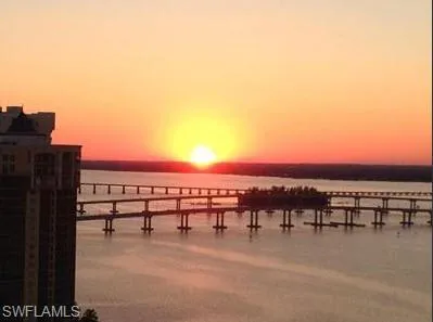 $2,400 | 3000 Oasis Grand Boulevard, Unit MPH6, Fort Myers, FL 33916