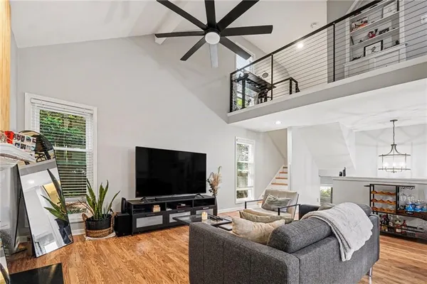 $380,000 | 1016 Creatwood Circle, Smyrna, GA 30080