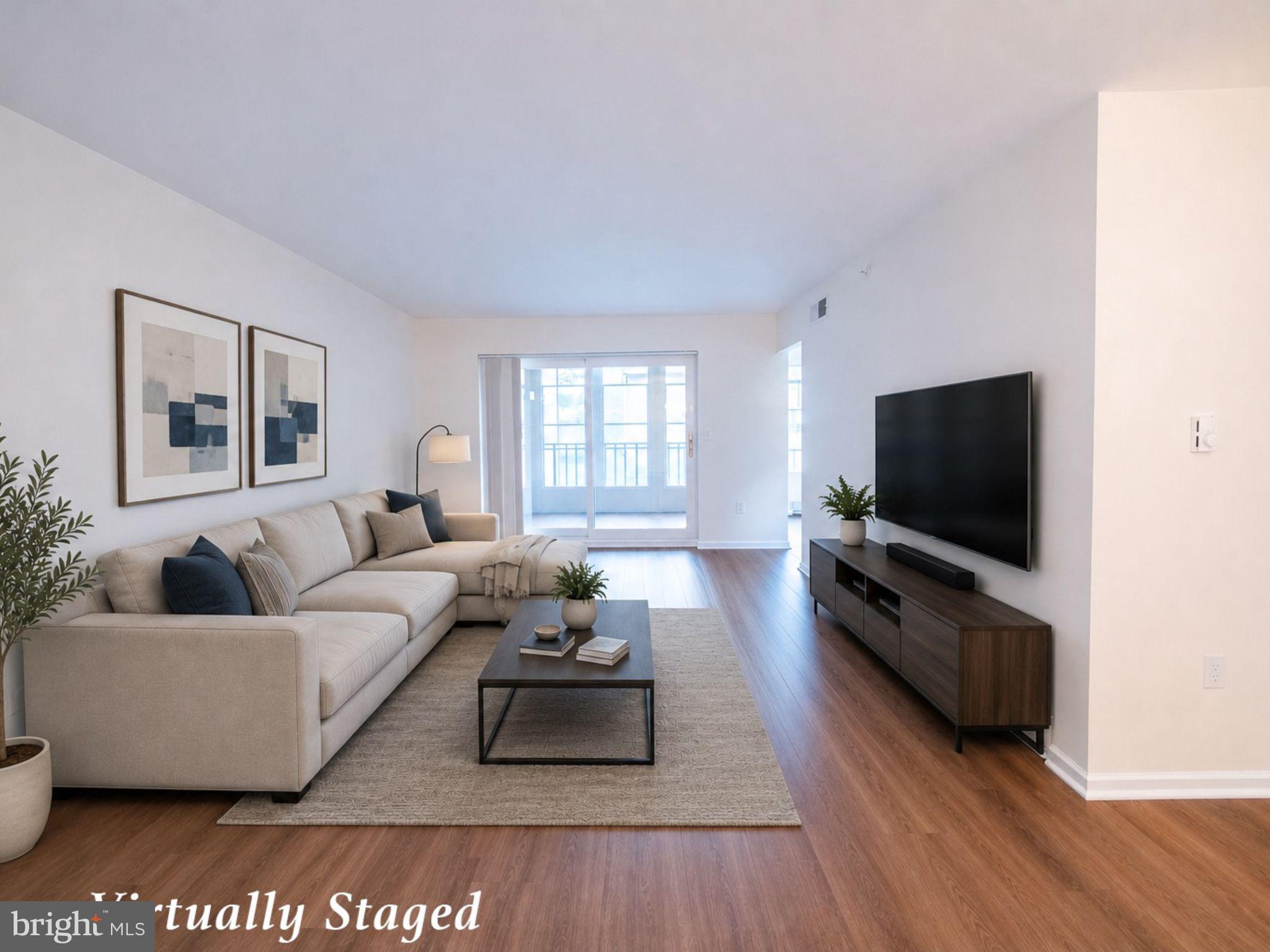 15210 Elkridge Way, Unit 912J Silver Spring, MD 20906 - Photo 2 of 35 Large living room
