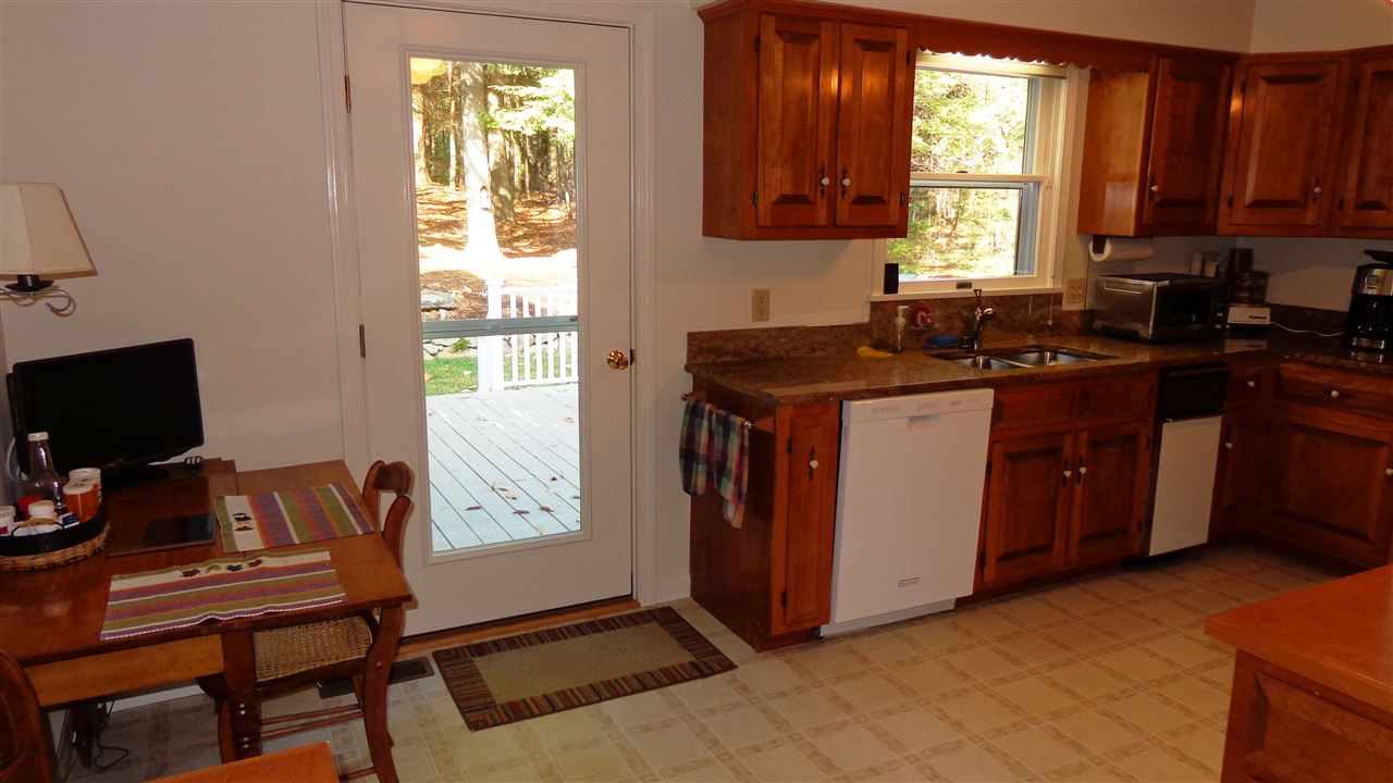 68 Wellswood Road New London, NH 03257 - Photo 4 of 29