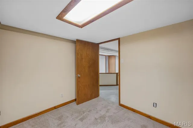 $215,000 | 5619 Arendes Drive, St. Louis, MO 63116