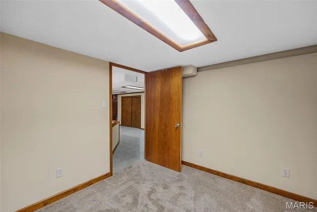 $215,000 | 5619 Arendes Drive, St. Louis, MO 63116