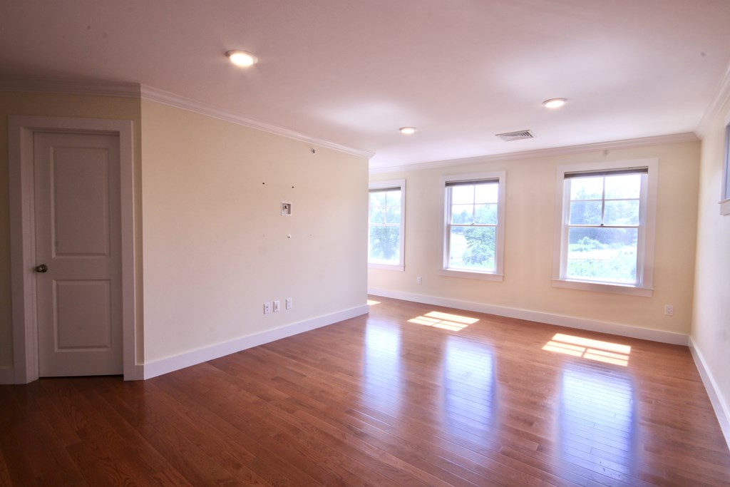 32 Cooks Farm Road, Unit 32 Franklin, MA 02038 - Photo 18 of 36