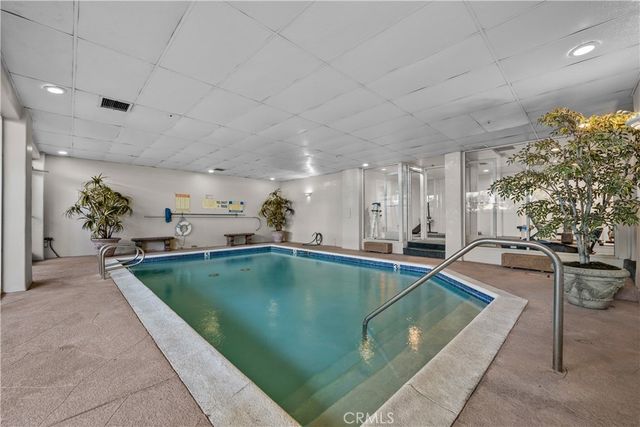 $4,895 | 11690 Montana Avenue, Los Angeles, CA 90049