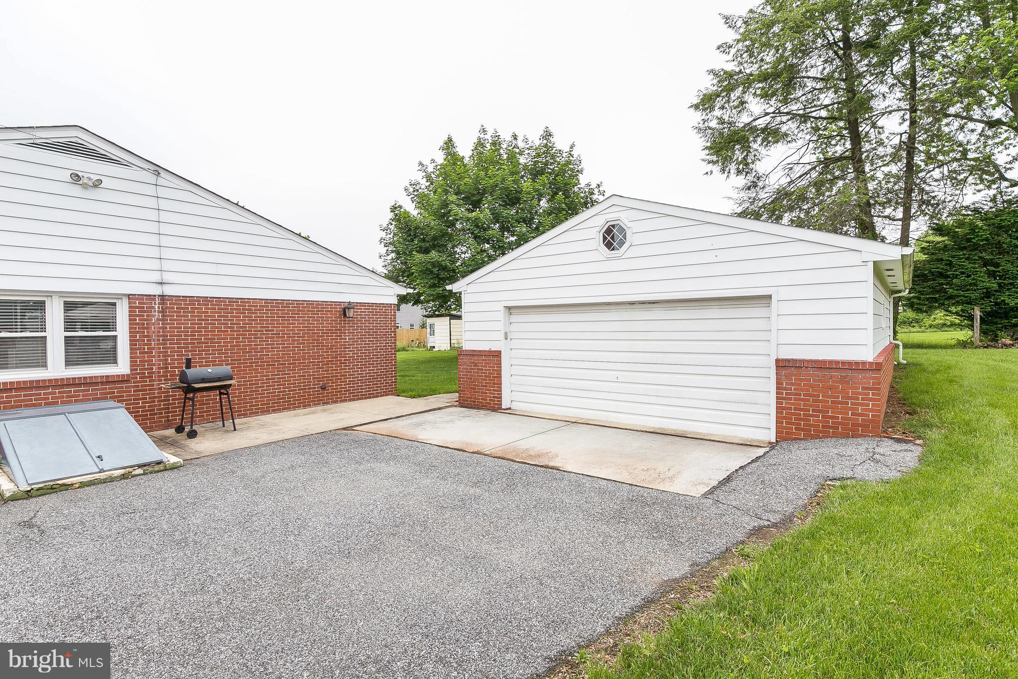 10 Harding Street Lutherville-Timonium, MD 21093 - Photo 3 of 30 a view of backyard of house