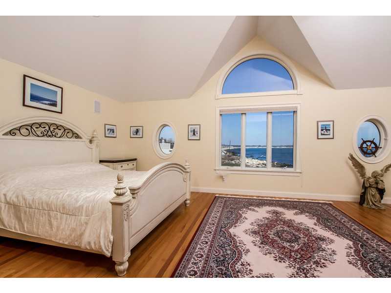 192 Ocean Road Narragansett, RI 02882 - Photo 17 of 25 Bedroom.
