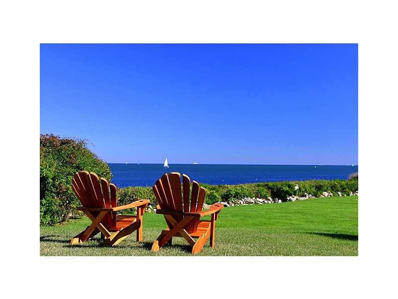 192 Ocean Road Narragansett, RI 02882 - Photo 4 of 25 View.