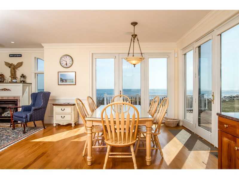 192 Ocean Road Narragansett, RI 02882 - Photo 8 of 25 Dining Area.