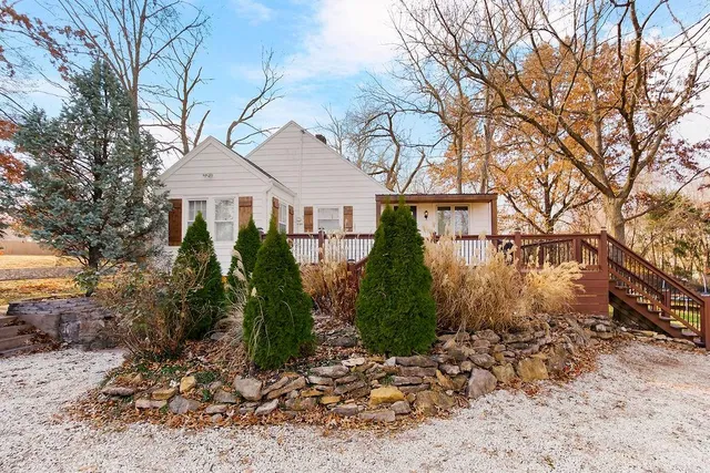 $375,000 | 12510 Johnson Drive, Shawnee, KS 66216