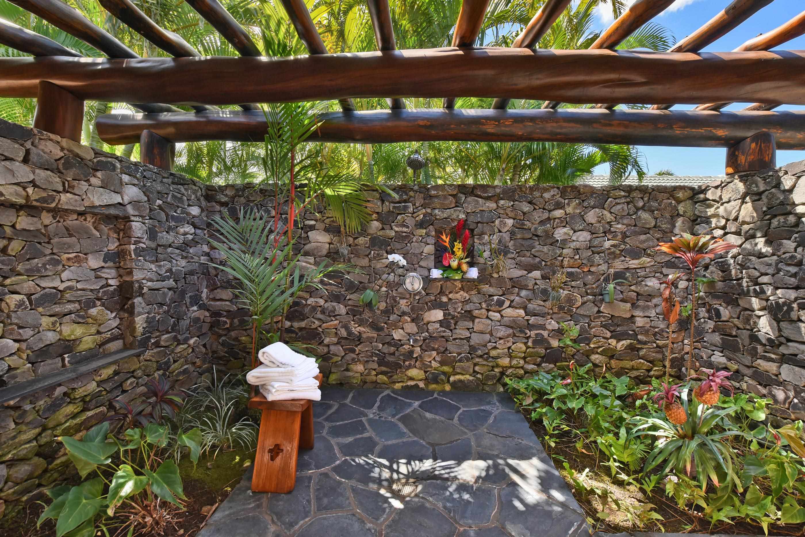 236 Crestview Road Lahaina, HI 96761 - Photo 6 of 30 Gallery Image 6