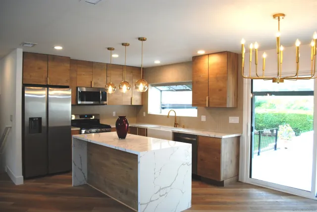 $1,300,000 | 6484 Belle Glade Avenue, San Diego, CA 92119