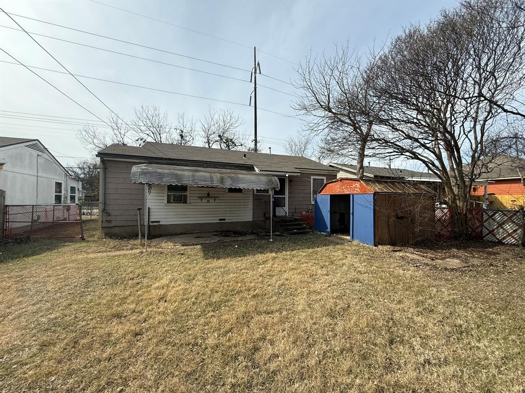 3211 North 25th Street Waco, TX 76708 - Photo 9 of 12 a house view with a outdoor space