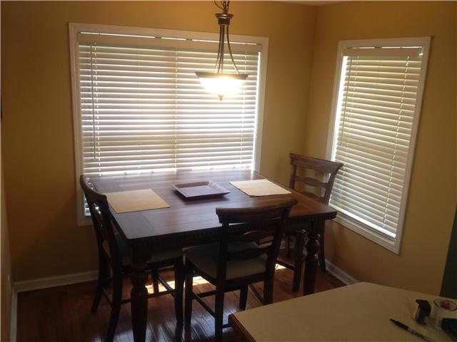 459 Wooten Road Clarksville, TN 37042 - Photo 5 of 20 Eat in area of kitchen