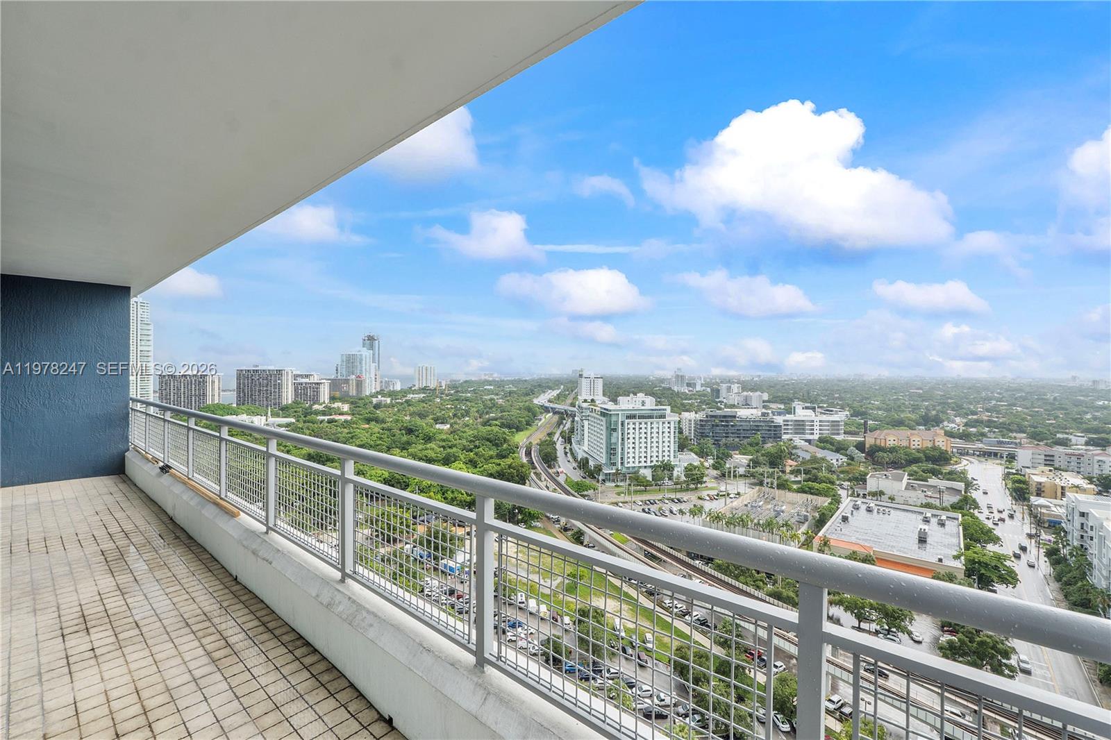 60 Southwest 13th Street, Unit 1921 Miami, FL 33130 - Photo 9 of 23