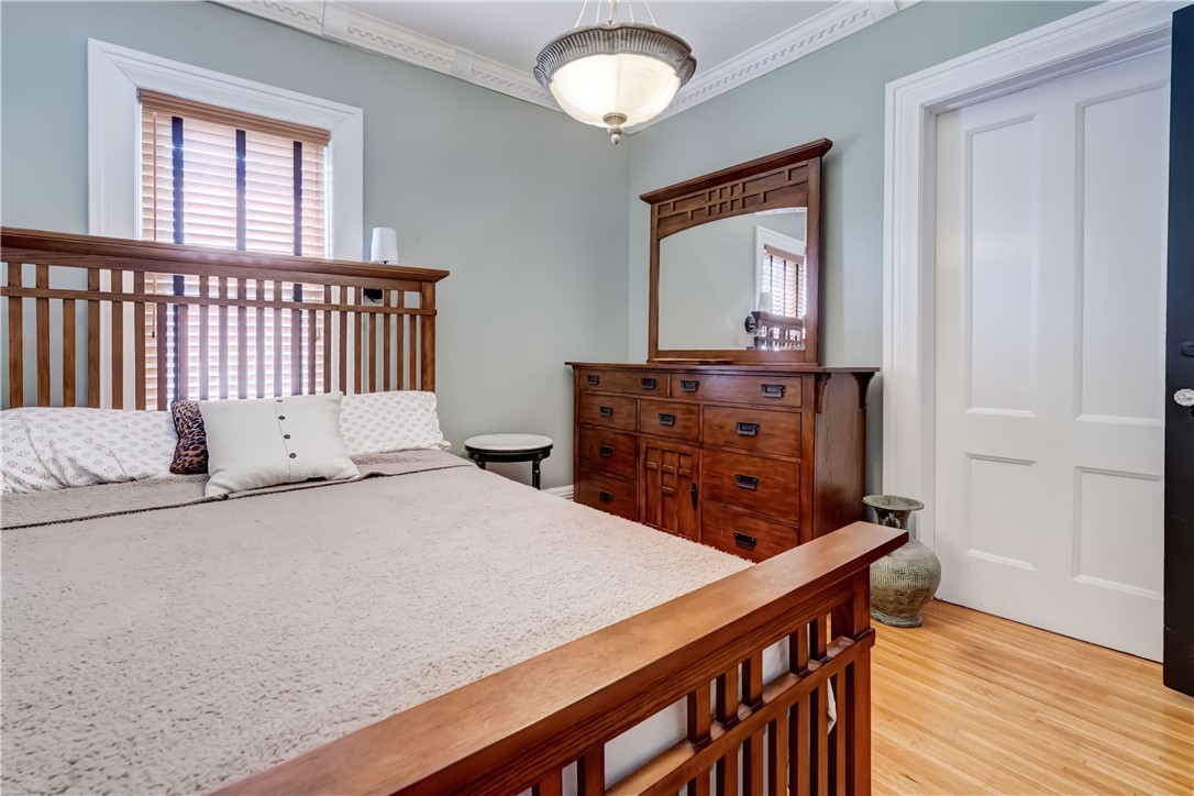 7 Lake View Park Rochester, NY 14613 - Photo 23 of 33