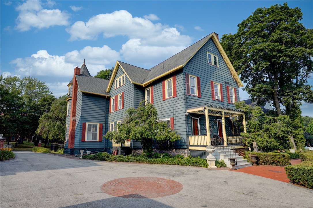 7 Lake View Park Rochester, NY 14613 - Photo 27 of 33