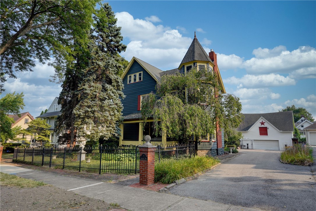 7 Lake View Park Rochester, NY 14613 - Photo 33 of 33