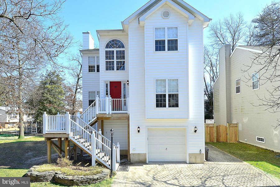 581 Manor Road Severna Park, MD 21146 - Photo 1 of 30 Innovative Water Privileged Contemporary