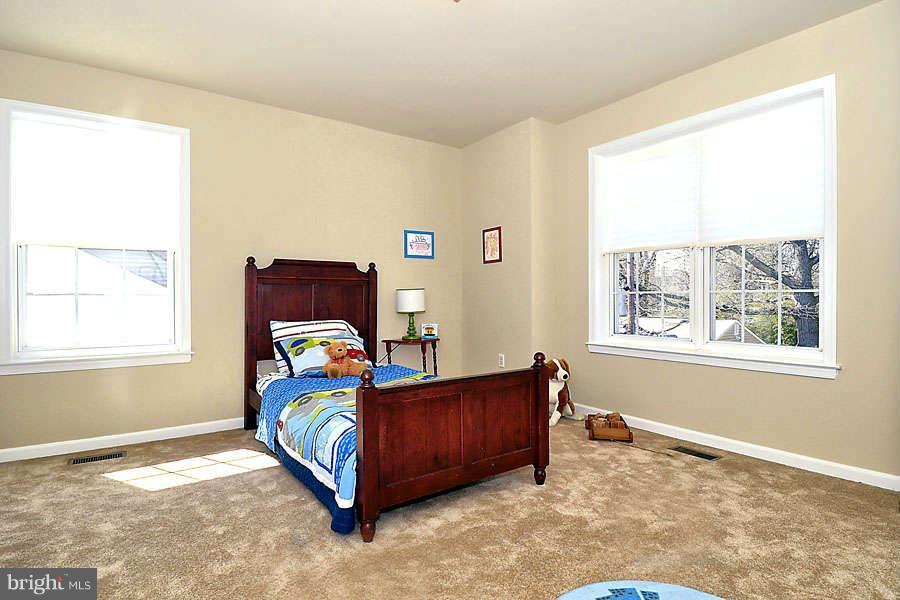 581 Manor Road Severna Park, MD 21146 - Photo 24 of 30 Sizable Upper Level Bedroom