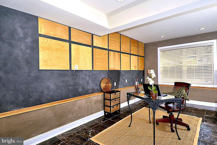 581 Manor Road Severna Park, MD 21146 - Photo 6 of 30 Fabulous Lower Level / Artisan Finishes