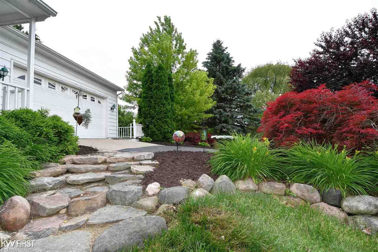 13038 Jennings Road Linden, MI 48451 - Photo 48 of 52 31385147-47.JPG