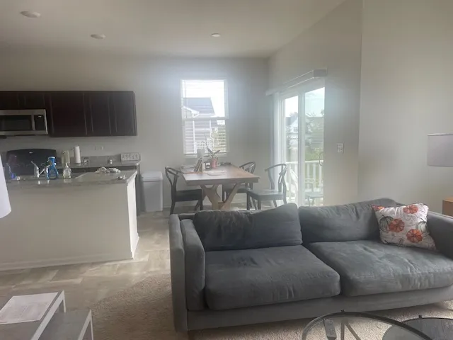 $3,150 | 4197 Chelsea Manor Circle, Aurora, IL 60504