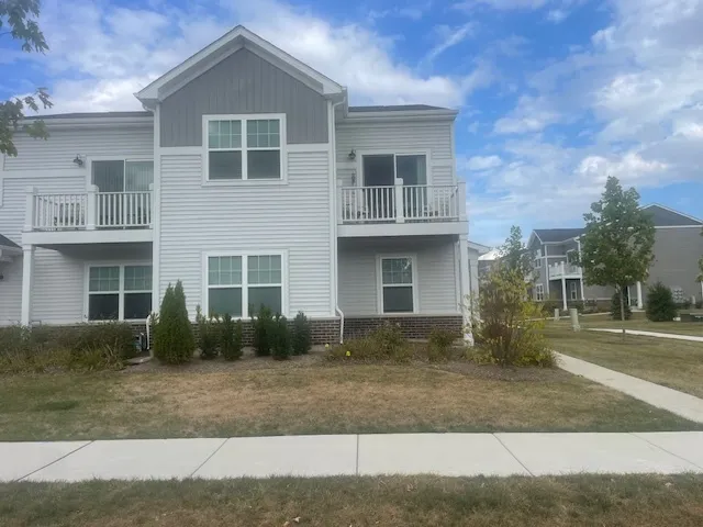 $3,150 | 4197 Chelsea Manor Circle, Aurora, IL 60504