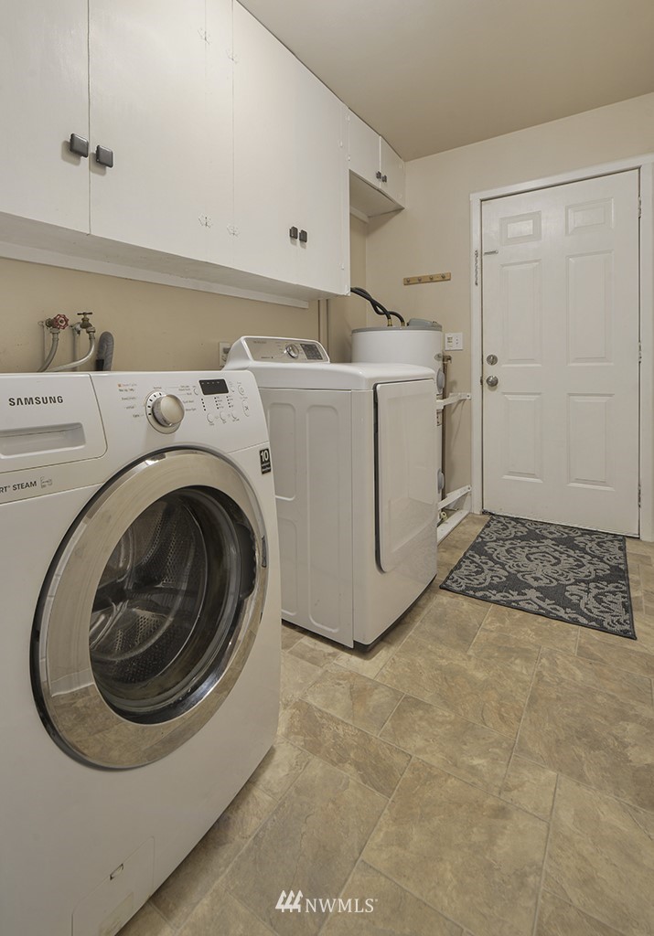 211 R Street Southeast Auburn, WA 98002 - Photo 10 of 21 Gallery Image 10