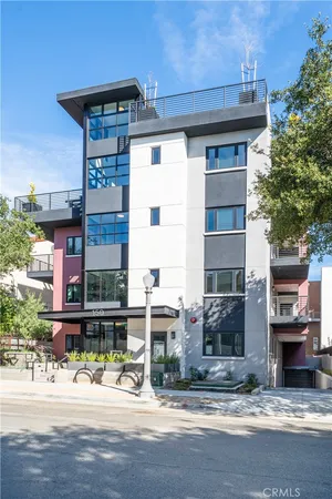 $4,000 | 150 South Oak Knoll Avenue, Unit 103, Pasadena, CA 91101