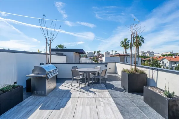 $4,000 | 150 South Oak Knoll Avenue, Unit 103, Pasadena, CA 91101