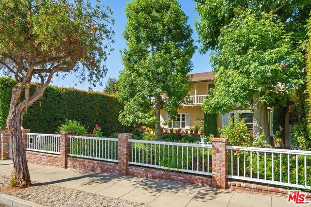 $3,240,000 | 830 Stanford Street, Santa Monica, CA 90403