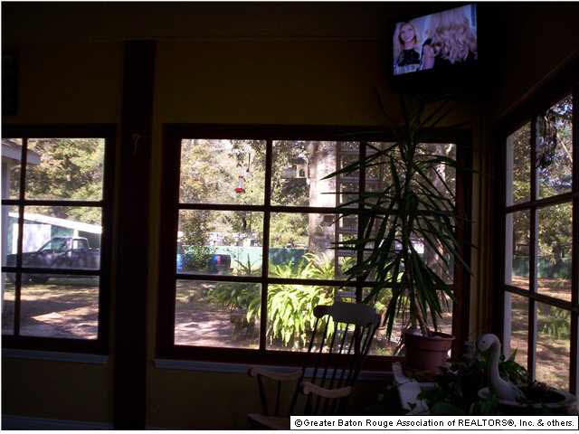 14329 Brown Road Denham Springs, LA 70726 - Photo 9 of 29 Gallery Image 9