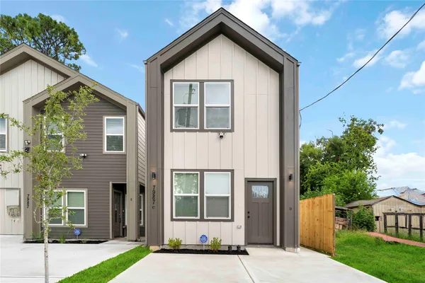 $1,750 | 7987 Chateau Street, Unit D, Houston, TX 77028