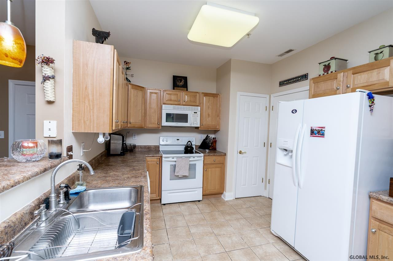 110 N Ridge Troy, NY 12182 - Photo 8 of 21 Photo 8